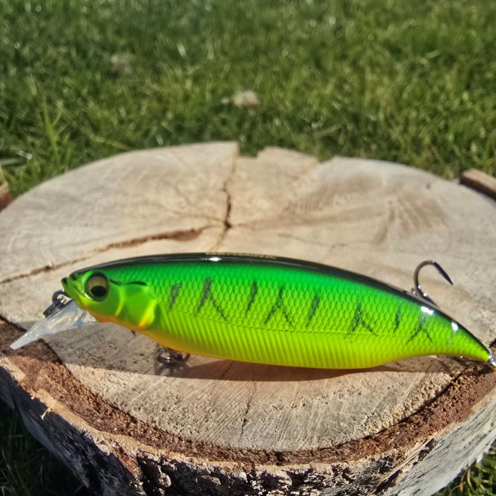 Wobler GERMINA Panic Minnow 9cm 12g Fire Tiger - Floating