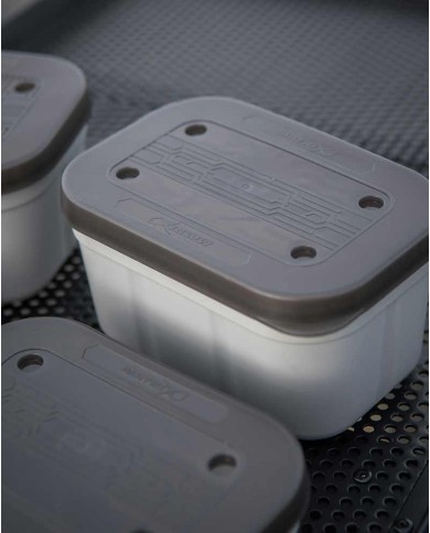 Pudełko na przynęty MATRIX Air Lock Bait Tub 1.13L / 2.0 Pint